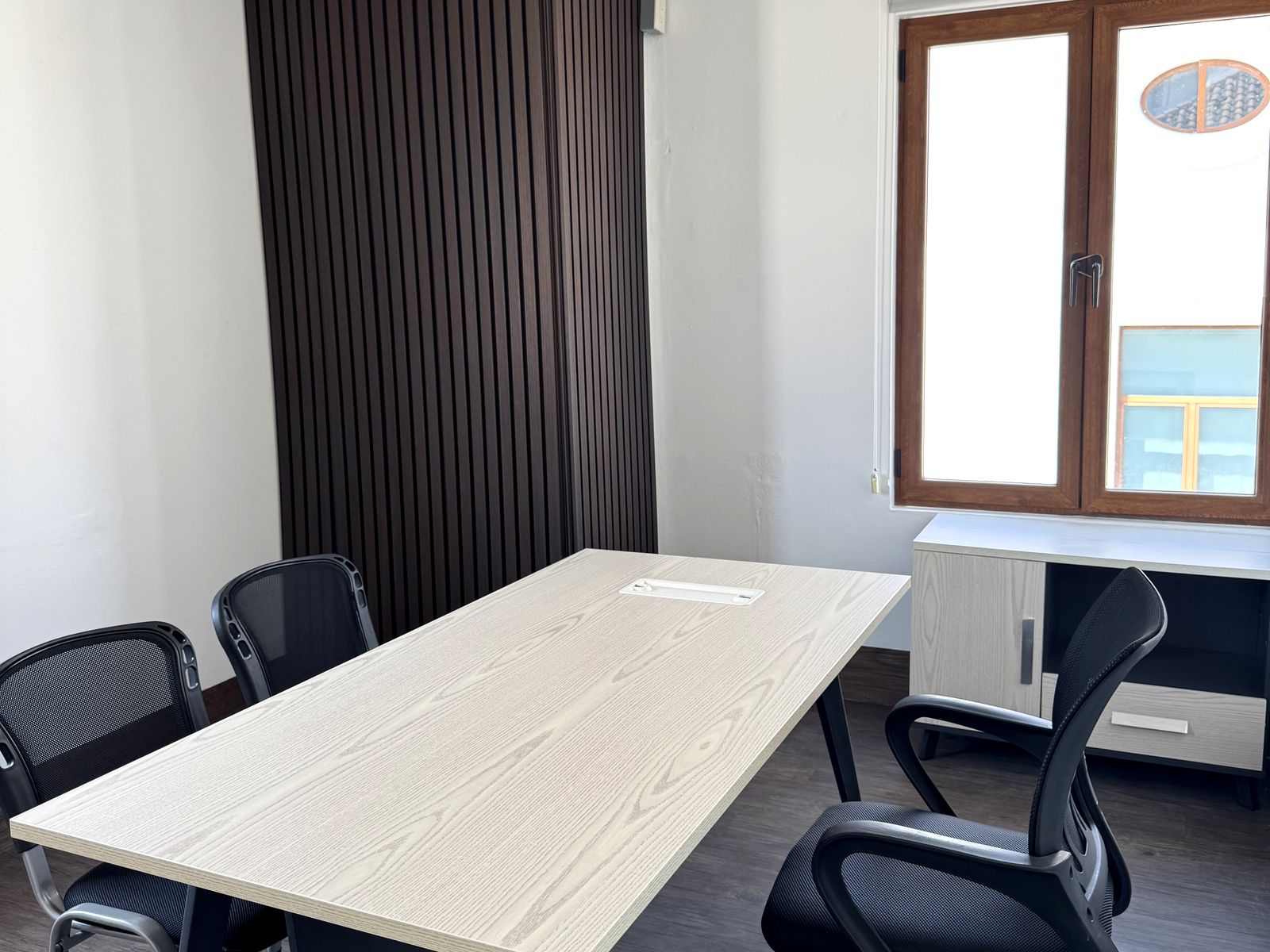 Oficinas privadas en alquiler en Cayalá y zona 11